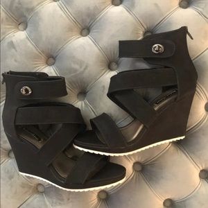 Micheal Antonio Black Wedge Sandals